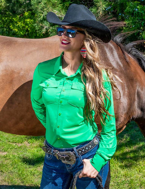 COWGIRL TUFF Women's Breathe Instant Cooling UPF Money Green Pullover Button Up