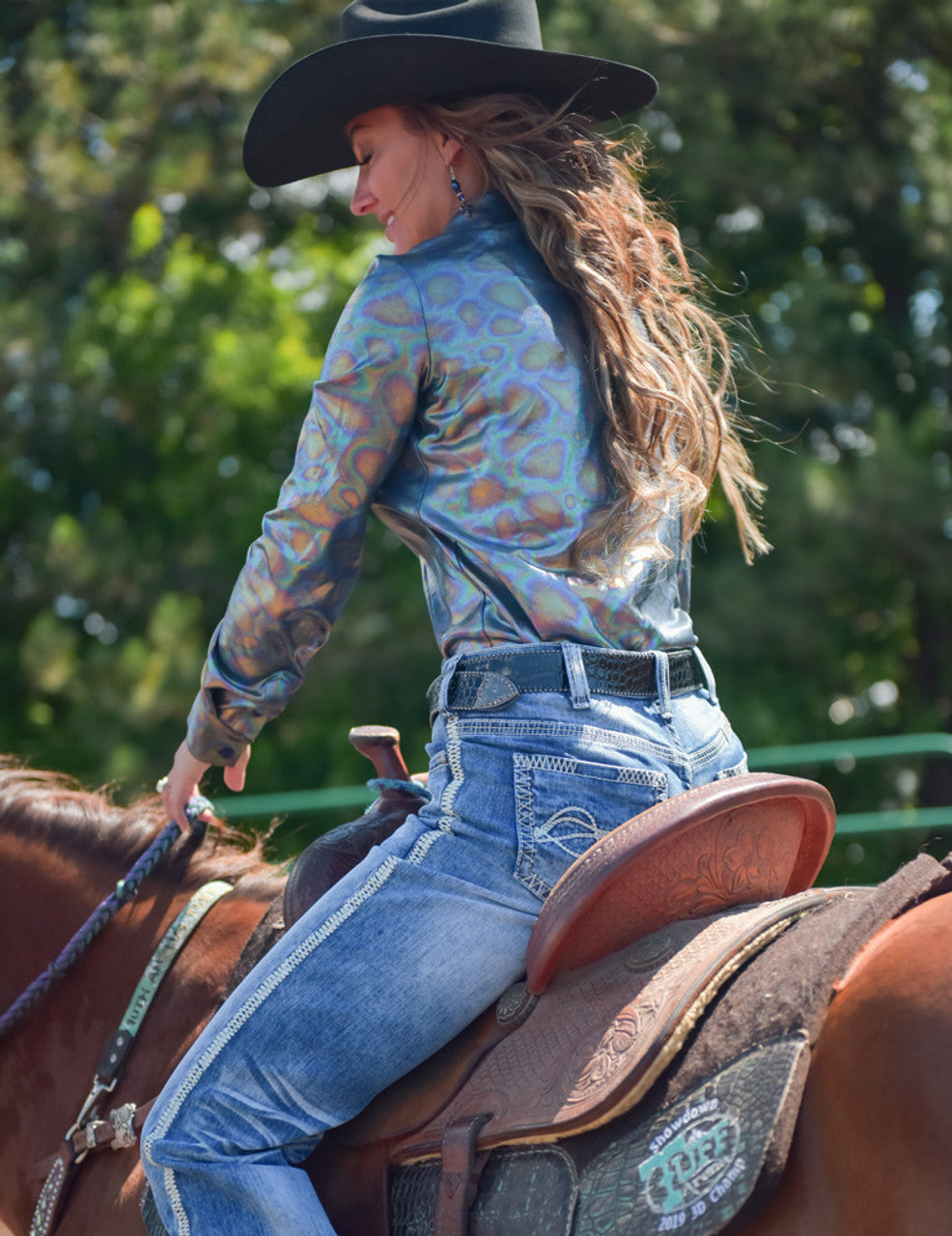 COWGIRL TUFF Multicolor Oil Print Lightweight Stretch Jersey Pullover Button Up