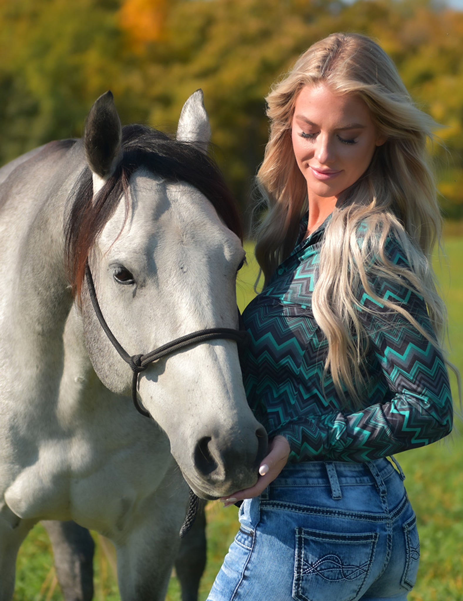 COWGIRL TUFF Pullover Button Up (Green And Gray Chevron Print Lightweight Stretch Jersey)