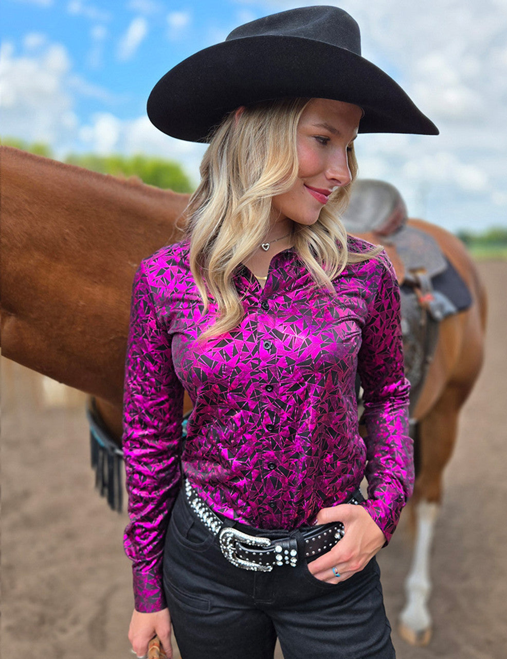 COWGIRL TUFF Hot Pink & Black Iridescent Metallic Stretch Midweight Jersey Pullover Button Up