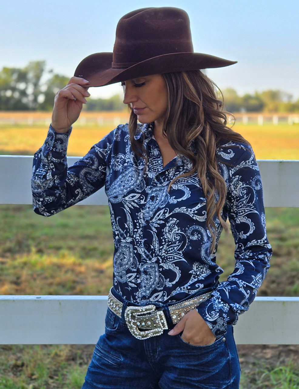 COWGIRL TUFF Pullover Button Up (Sapphire And White Paisley Medium Weight And Medium Stretch)