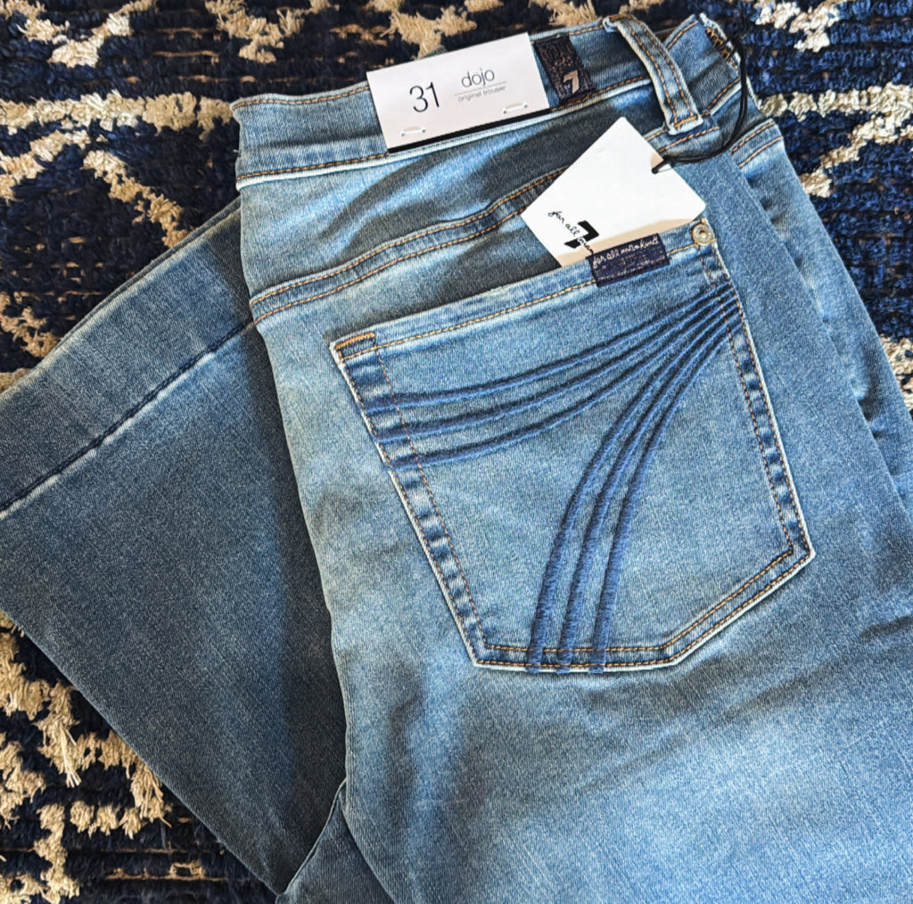 7 FOR ALL MANKIND Dojo