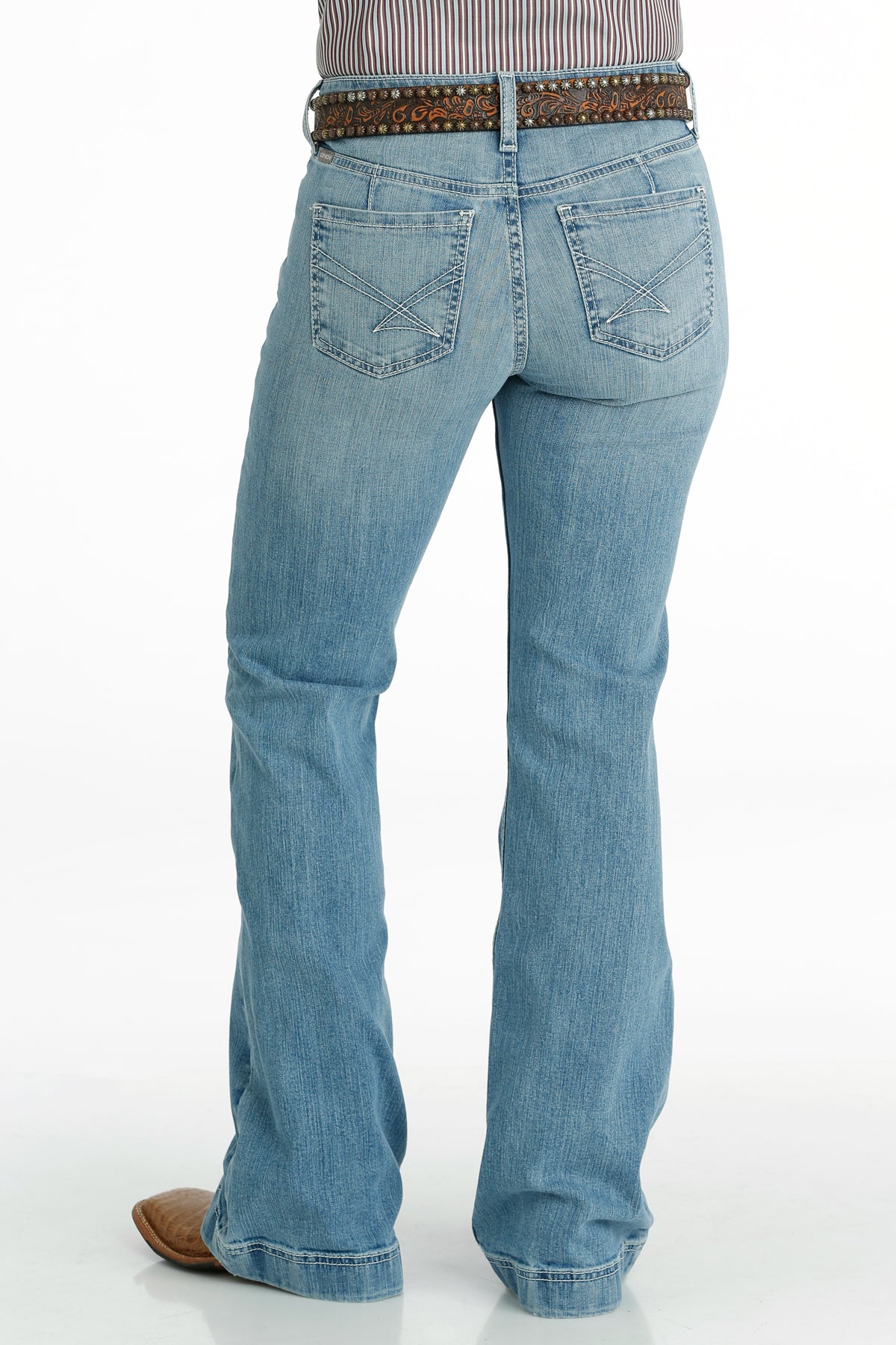 CINCH Women's Slim Fit Lynden Jean- Light Stonewash