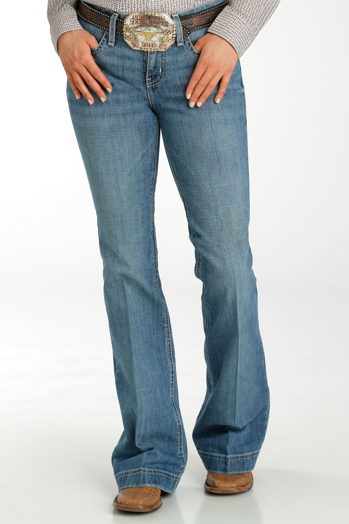 CINCH Women's Slim Fit Lynden Jean