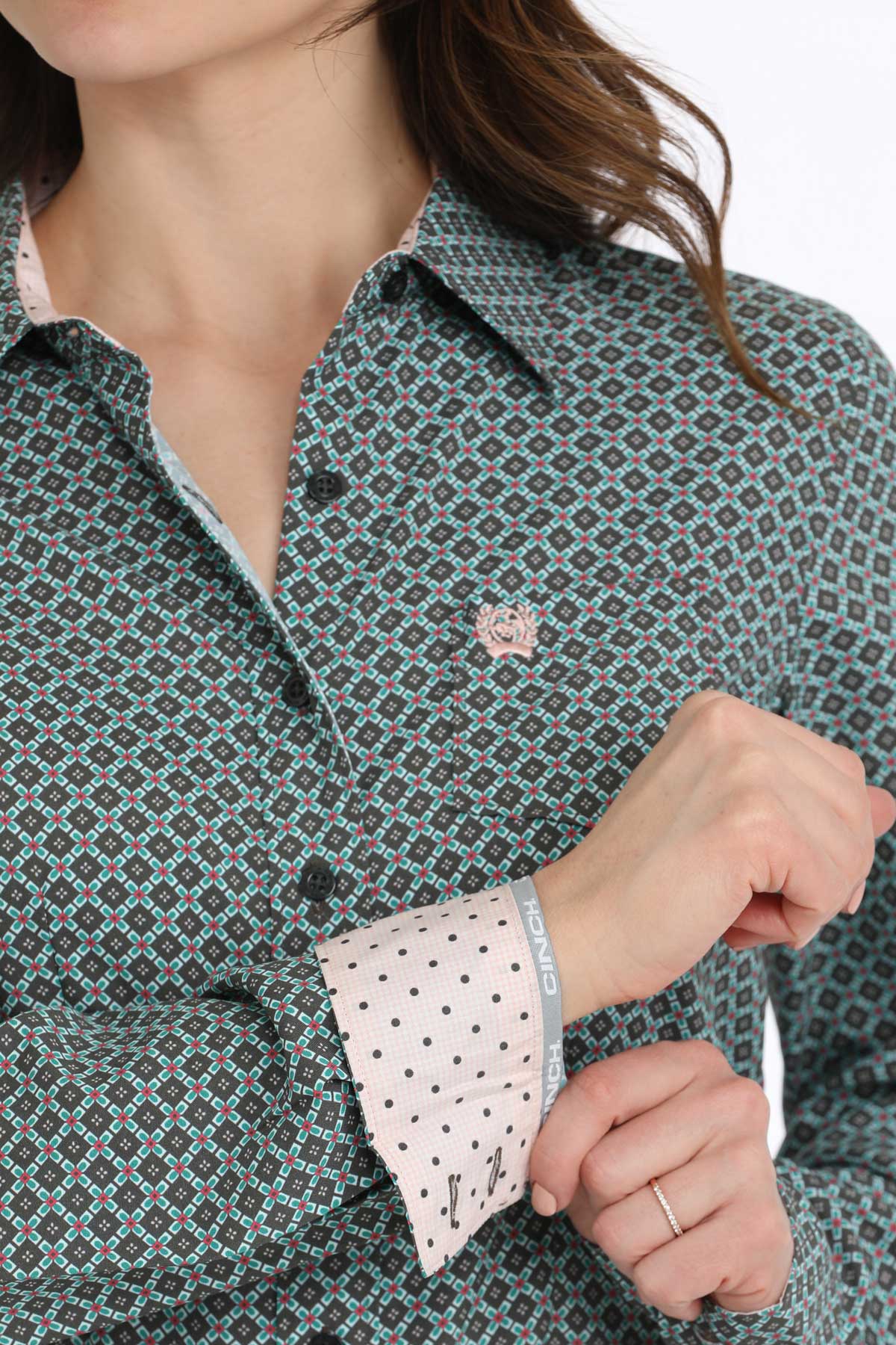 CINCH Women's Geometric Print Button-Down Western Shirt