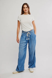 FREE PEOPLE Dakota Cinched Pull On Jeans