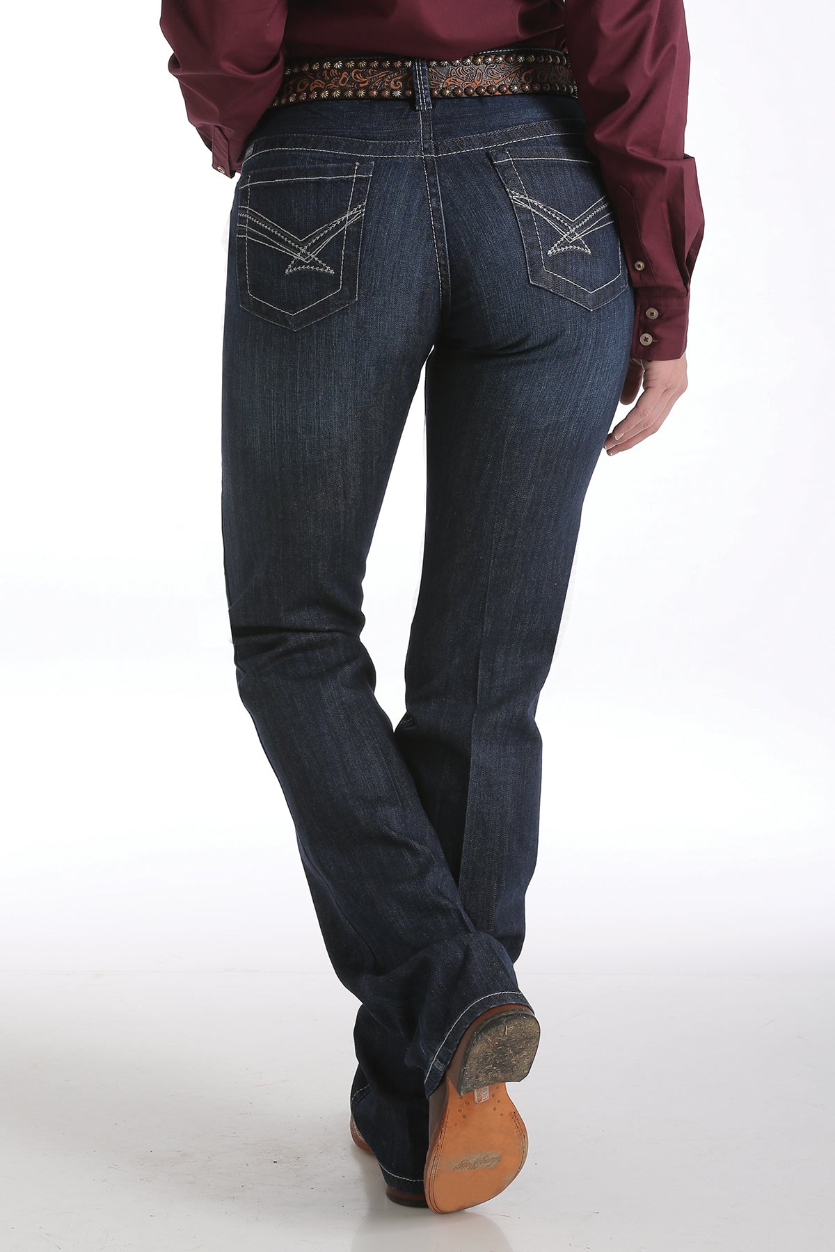 CINCH Women's Ada Relaxed Fit Dark Stonewash